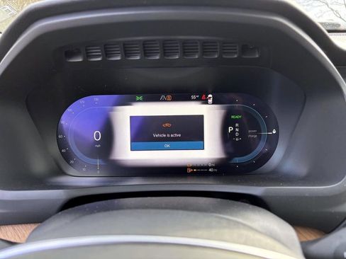 Used 2023 Volvo XC90 T8 Plus w/ Protection Package Premier image 16