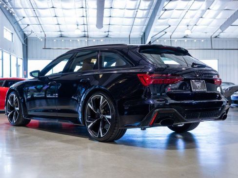 Used 2023 Audi RS 6 w/ Carbon Optic Package image 4