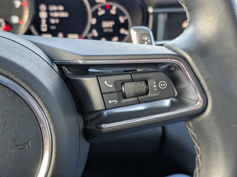 Used 2022 Porsche Panamera 4S image 25