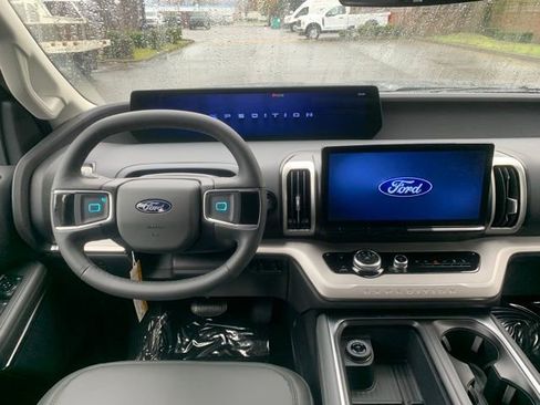 New 2026 Ford Expedition Max Active image 19