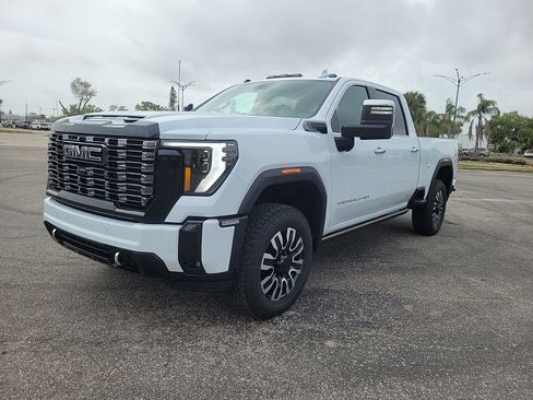 New 2026 GMC Sierra 2500 Denali Ultimate w/ Max Trailering Package image 2