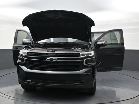 Used 2024 Chevrolet Suburban RST w/ Luxury Package image 33