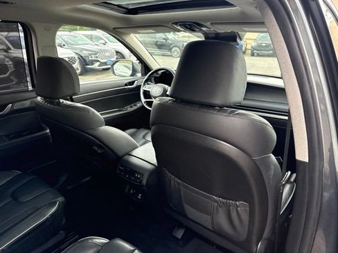 Used 2023 Hyundai Palisade Limited AWD/4WD image 25