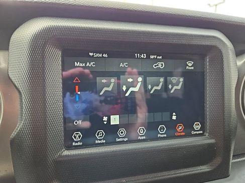 Used 2022 Jeep Wrangler Unlimited Sport AWD/4WD image 33