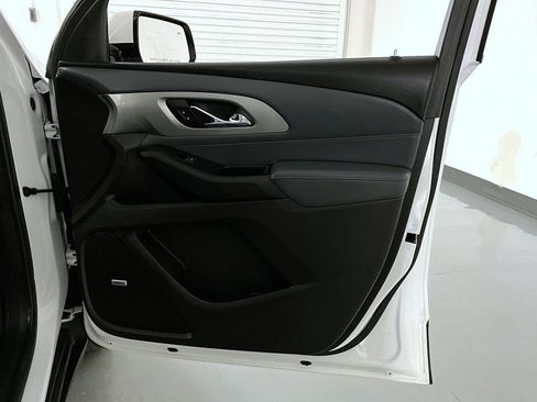 Certified 2018 Chevrolet Traverse LT image 16