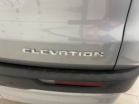Used 2026 GMC Acadia Elevation w/ Elevation Premium Package AWD/4WD image 19