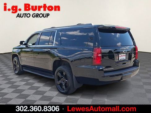 Certified 2019 Chevrolet Suburban LT w/ Luxury Package AWD/4WD image 4