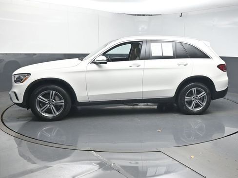 Used 2022 Mercedes-Benz GLC 300 w/ Premium Package Lite image 6
