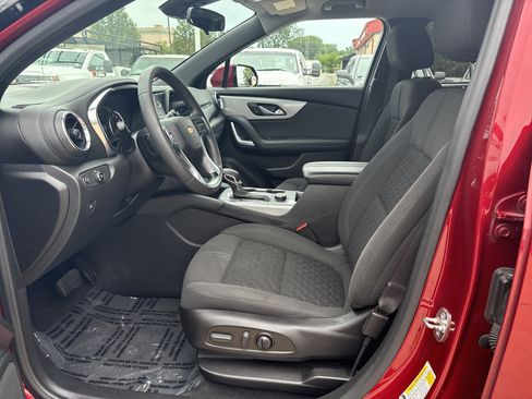 Used 2022 Chevrolet Blazer LT FWD image 11