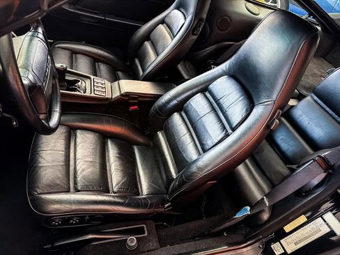 Used 1990 Porsche 928 image 23