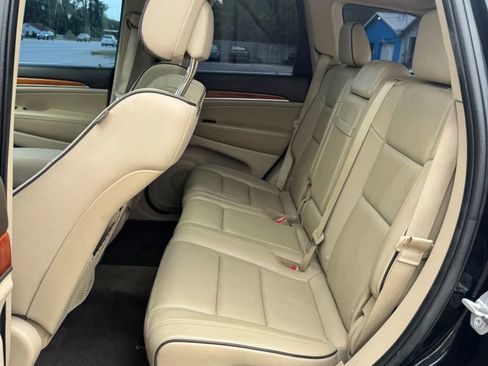 Used 2012 Jeep Grand Cherokee Overland image 15