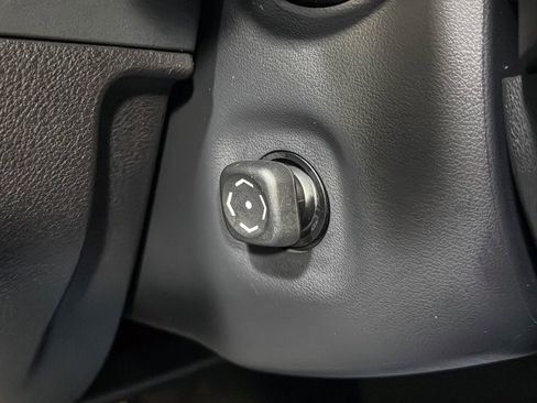 Used 2023 Lexus ES 300h F Sport image 32