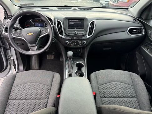 Used 2022 Chevrolet Equinox LT image 18