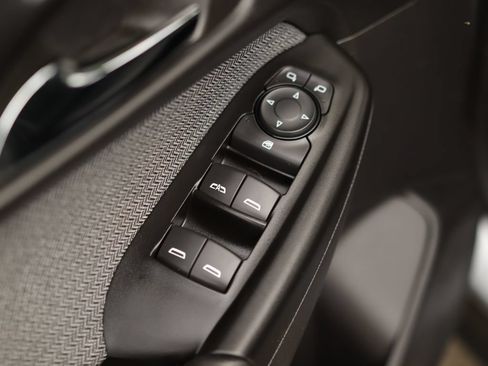 Used 2024 Chevrolet TrailBlazer LT AWD/4WD image 22