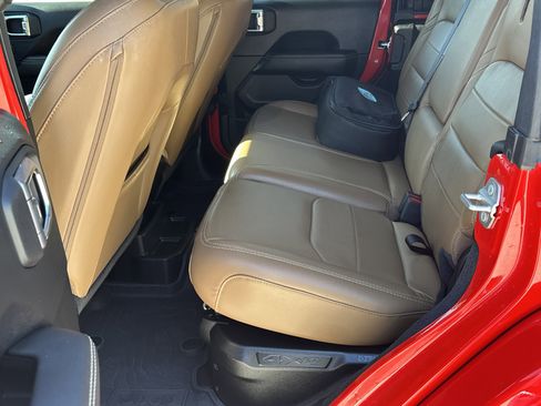 Used 2023 Jeep Wrangler Sahara w/ Cold Weather Group image 20