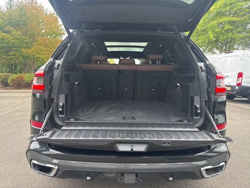Used 2022 BMW X5 xDrive40i w/ M Sport Package AWD/4WD image 31