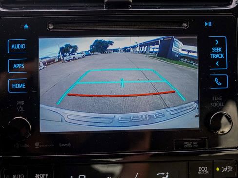 Used 2016 Toyota Prius Three image 16