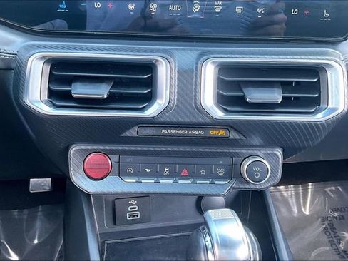 Used 2025 Ford Mustang Premium RWD image 32
