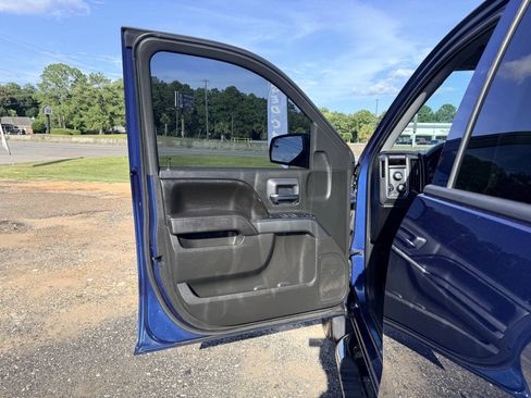 Used 2017 Chevrolet Silverado 1500 LT w/ All Star Edition AWD/4WD image 23