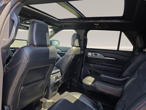 Used 2025 Ford Explorer ST w/ Sun And Sound Package AWD/4WD image 10