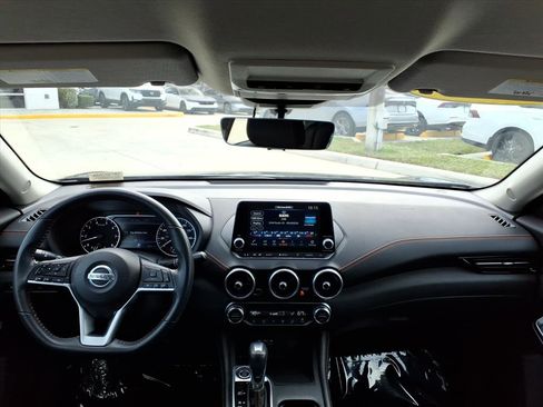 Used 2022 Nissan Sentra SR w/ Midnight Edition image 24