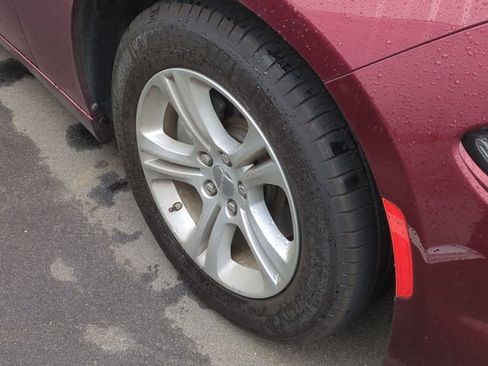 Used 2023 Dodge Charger SXT RWD image 7