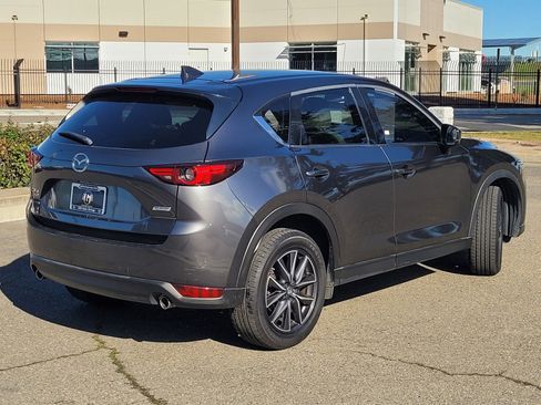 Used 2017 MAZDA CX-5 Grand Touring w/ Premium Package image 4