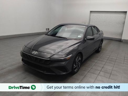 Used 2025 Hyundai Elantra Sport FWD image 1