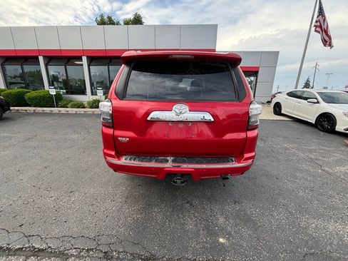 Used 2022 Toyota 4Runner Limited AWD/4WD image 4