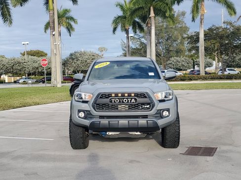 Used 2021 Toyota Tacoma TRD Off-Road image 8
