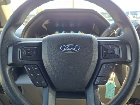 Used 2020 Ford F150 XLT image 24