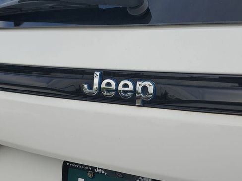Certified 2022 Jeep Grand Cherokee Limited 4xe AWD/4WD image 9