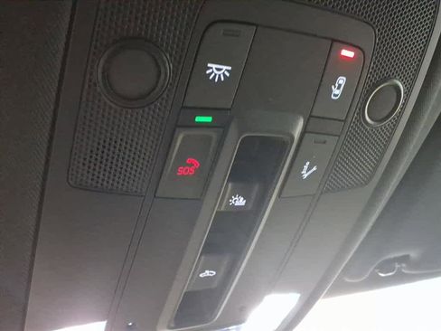 Certified 2025 Audi Q3 2.0T Premium Plus w/ Premium Plus Package image 14