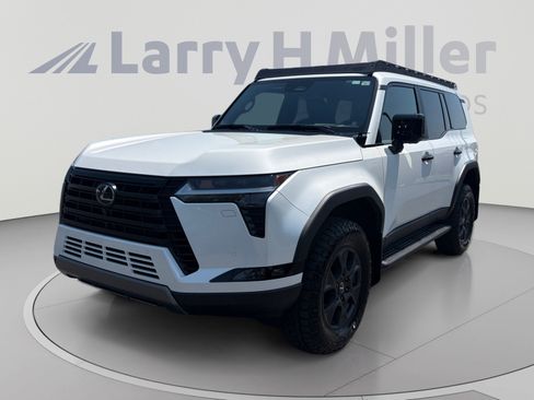 Used 2025 Lexus GX 550 w/ Accessory Package (CT) AWD/4WD image 1