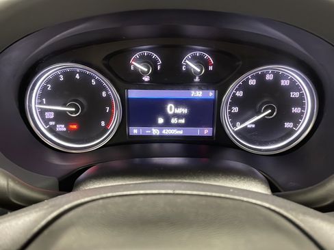 Used 2020 Buick Enclave Essence AWD/4WD image 5