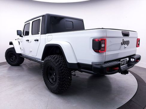Used 2020 Jeep Gladiator Rubicon image 3