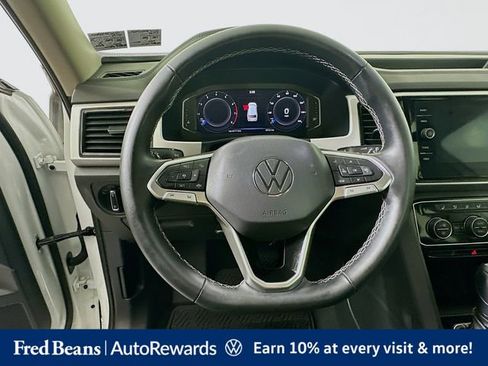 Used 2022 Volkswagen Atlas SE w/ Black Wheel Package AWD/4WD image 15