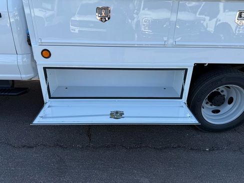 New 2026 Ford F550 4x4 Crew Cab Super Duty image 13