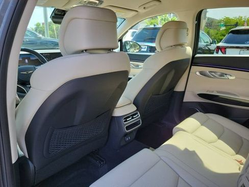 Certified 2026 Genesis GV70 2.5T AWD/4WD image 9