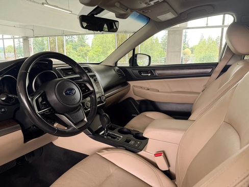 Used 2018 Subaru Outback 2.5i Limited AWD/4WD image 16