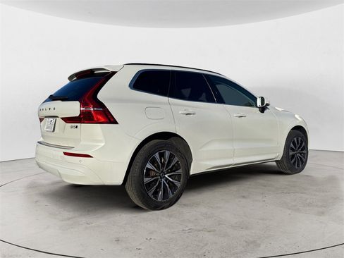 Certified 2023 Volvo XC60 B5 Core image 31