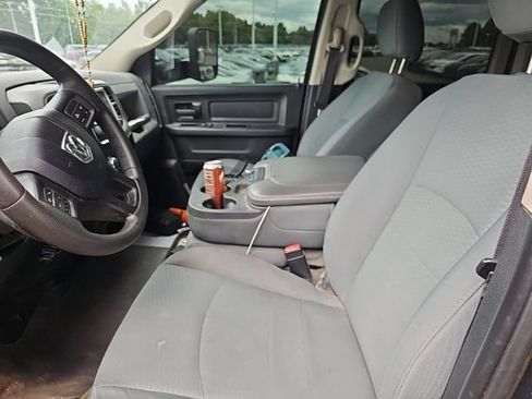 Used 2015 RAM 2500 Tradesman w/ Chrome Appearance Group AWD/4WD image 4