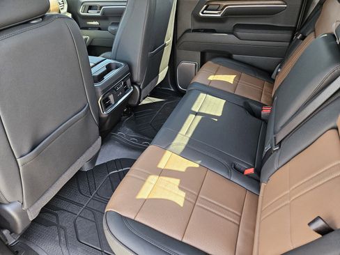 New 2026 Chevrolet Silverado 1500 High Country w/ Technology Package AWD/4WD image 20