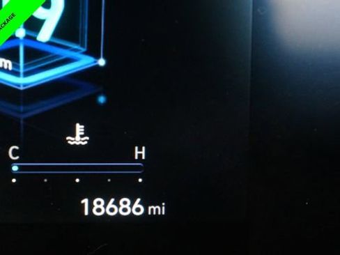 Used 2023 Hyundai Elantra SEL w/ Convenience Package image 14