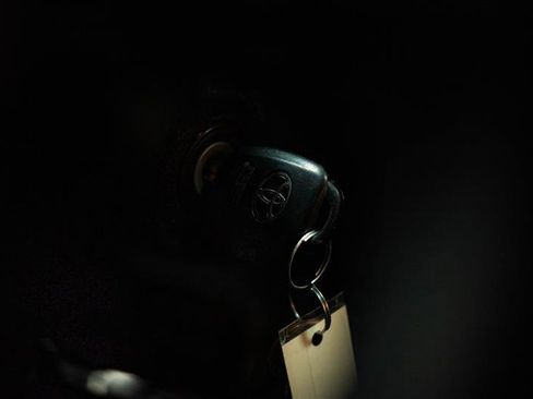 Used 2021 Toyota Tacoma SR5 image 18