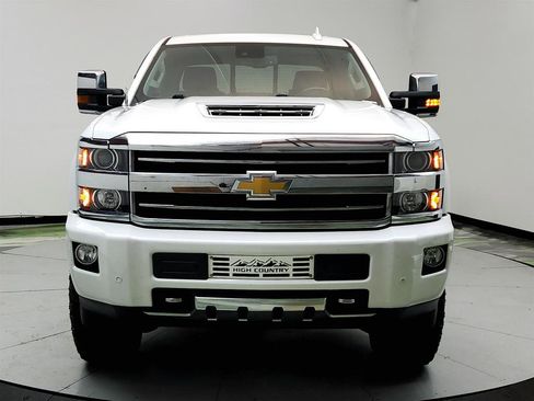 Used 2019 Chevrolet Silverado 2500 High Country w/ Duramax Plus Package image 2