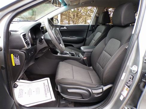 Used 2020 Kia Sportage LX image 13