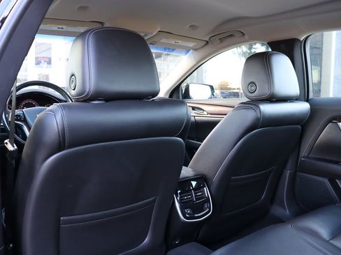 Used 2019 Cadillac XTS Luxury image 34