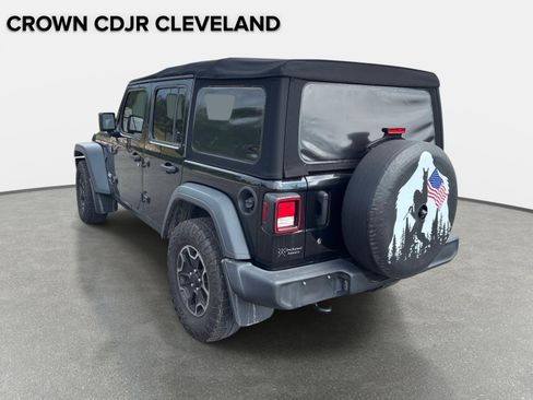 Used 2018 Jeep Wrangler Unlimited Sport S AWD/4WD image 3