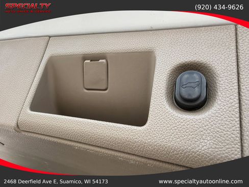 Used 2015 Chevrolet Tahoe LTZ AWD/4WD image 23